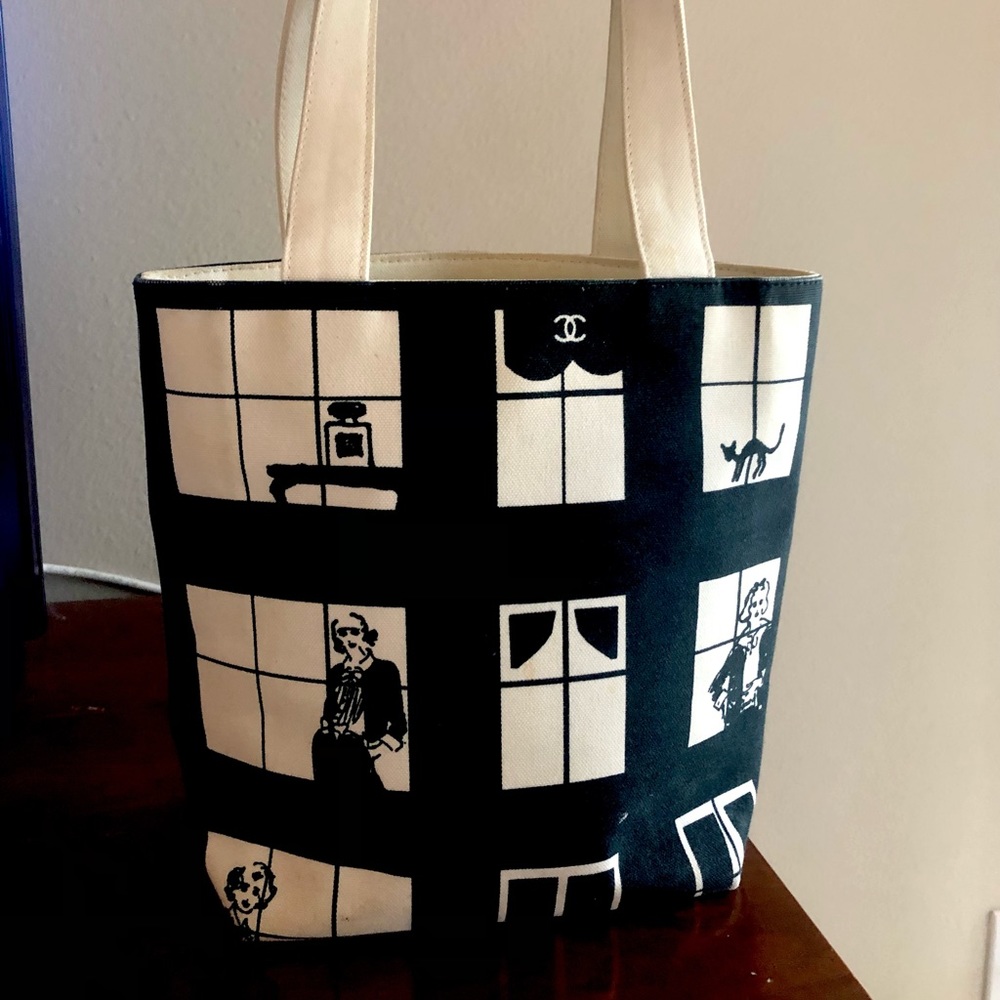CHANEL CANVAS BAG